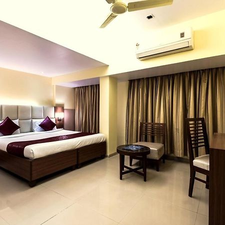Hotel Aishwarya Residency Navi Mumbai Exterior photo